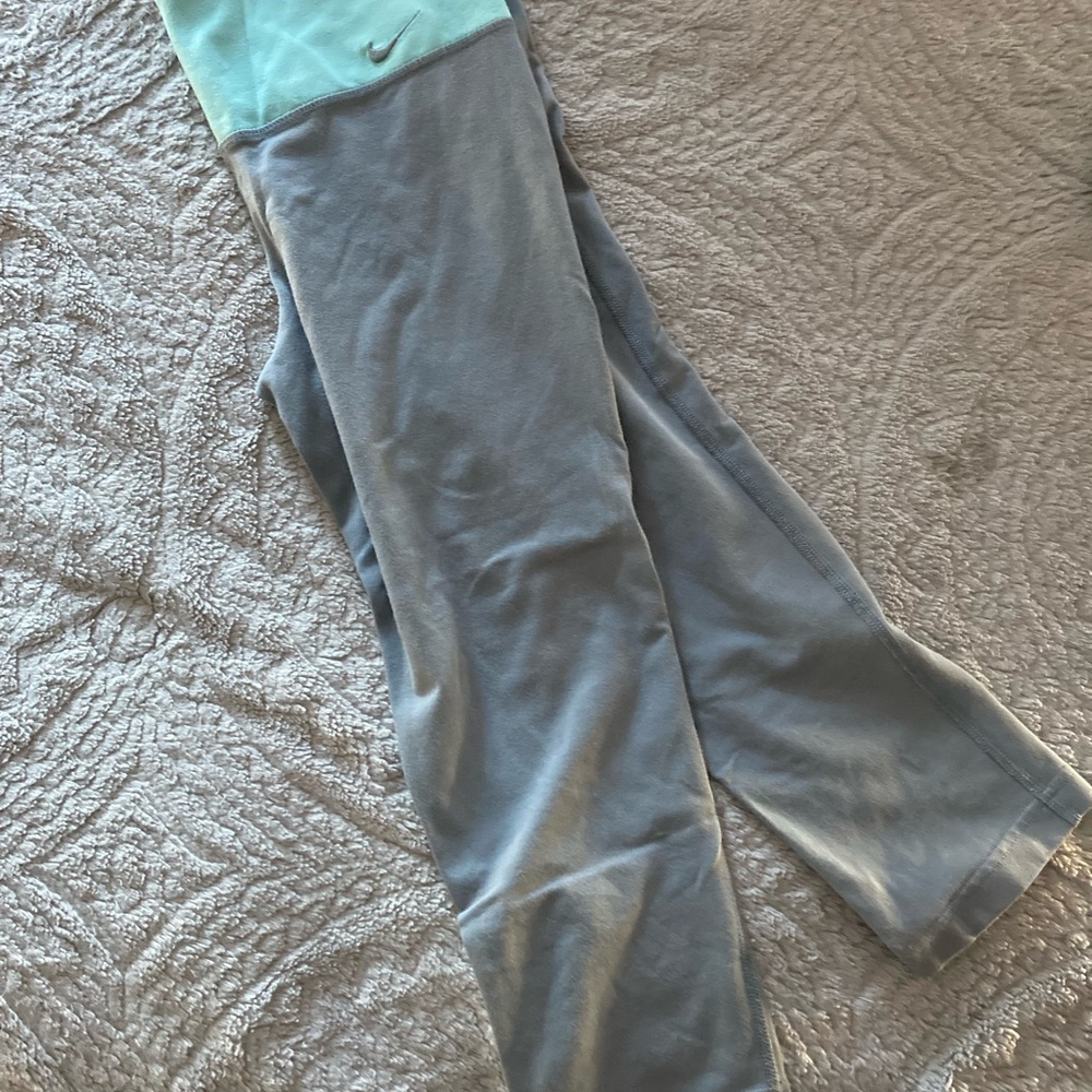 Dry fit Capri workout pants